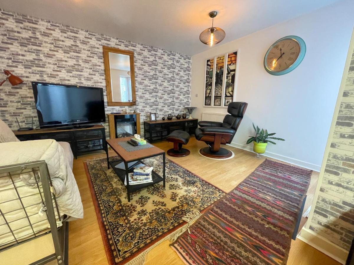 Kelvingrove 2 Bedroom Apartment - Private Parking Glasgow Exteriér fotografie