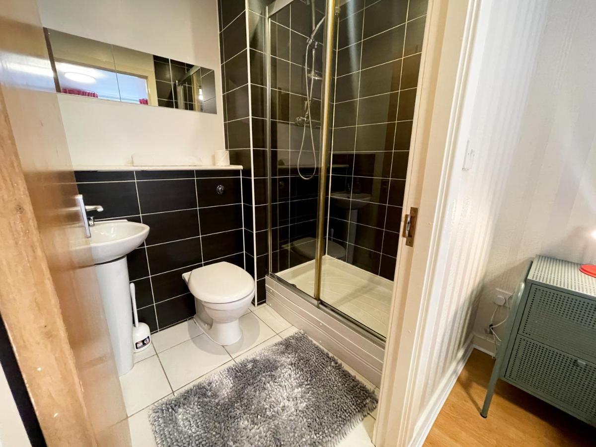 Kelvingrove 2 Bedroom Apartment - Private Parking Glasgow Exteriér fotografie
