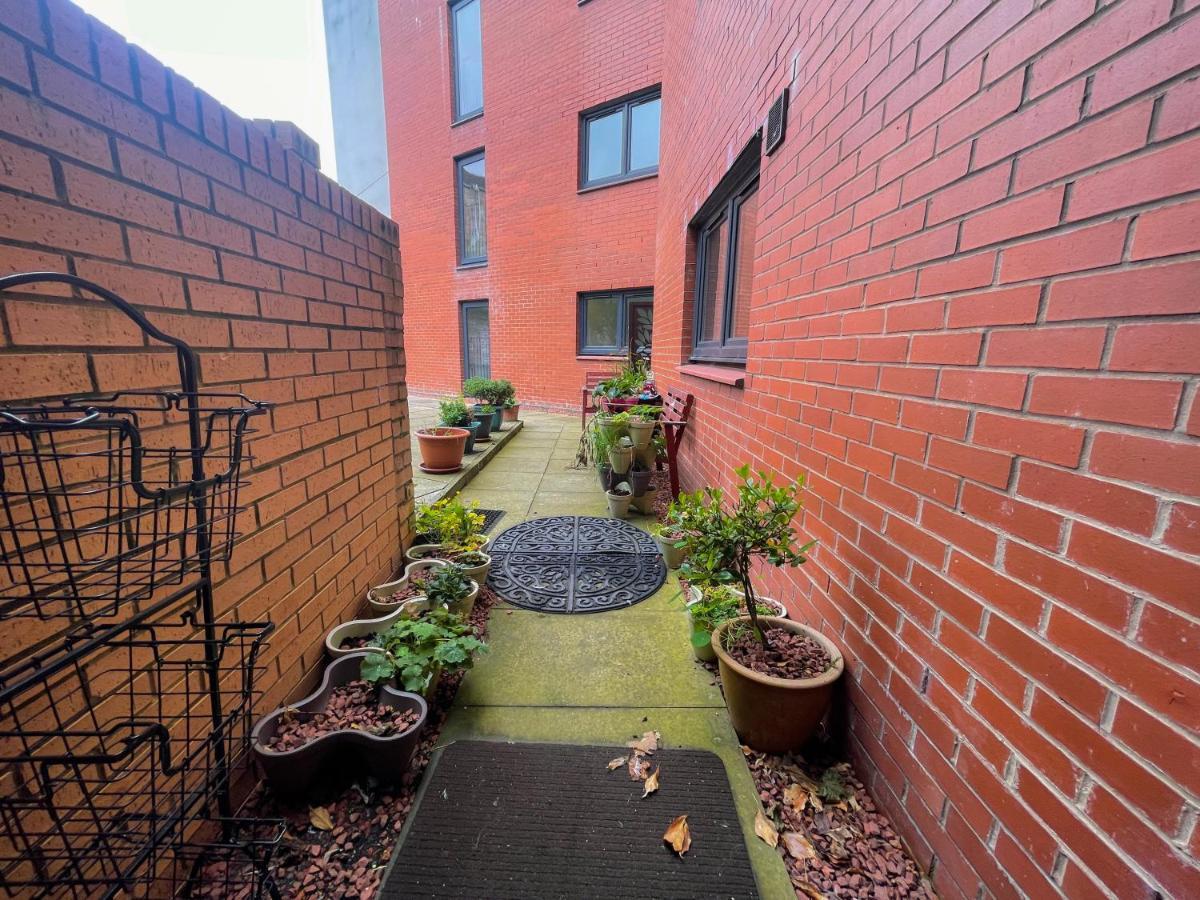 Kelvingrove 2 Bedroom Apartment - Private Parking Glasgow Exteriér fotografie