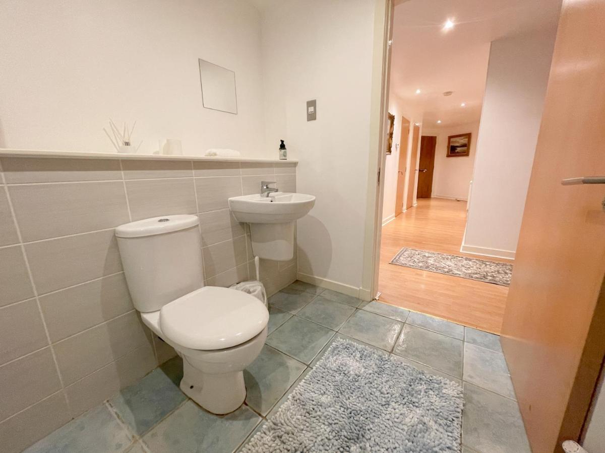 Kelvingrove 2 Bedroom Apartment - Private Parking Glasgow Exteriér fotografie