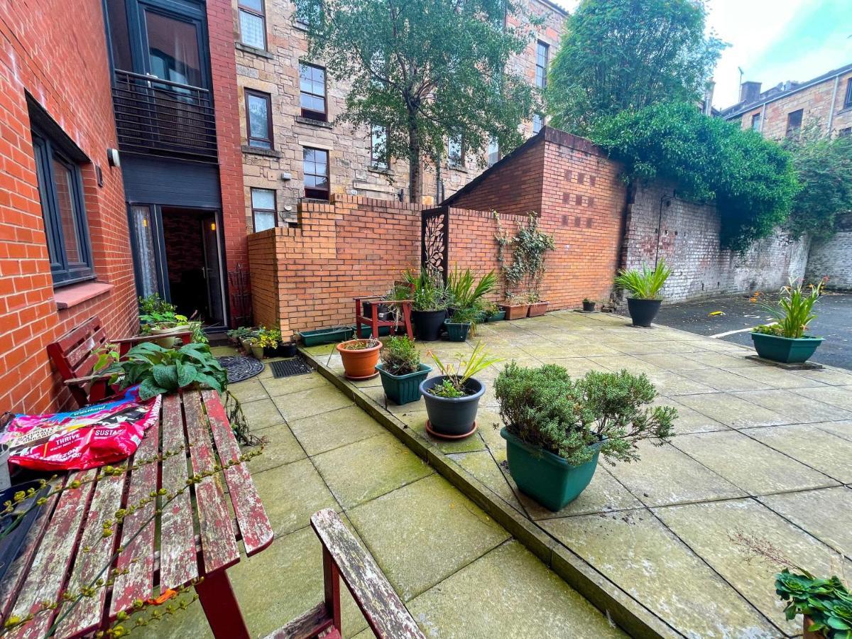 Kelvingrove 2 Bedroom Apartment - Private Parking Glasgow Exteriér fotografie